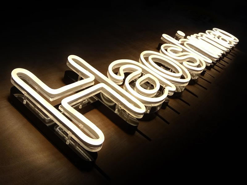 標(biāo)識標(biāo)牌制作工藝--噴漆——【巨匠標(biāo)識，標(biāo)識制作廠家】